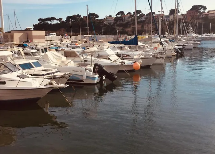 200M De La Plage ,3Mn Du Port A 50M Du Centre Ville